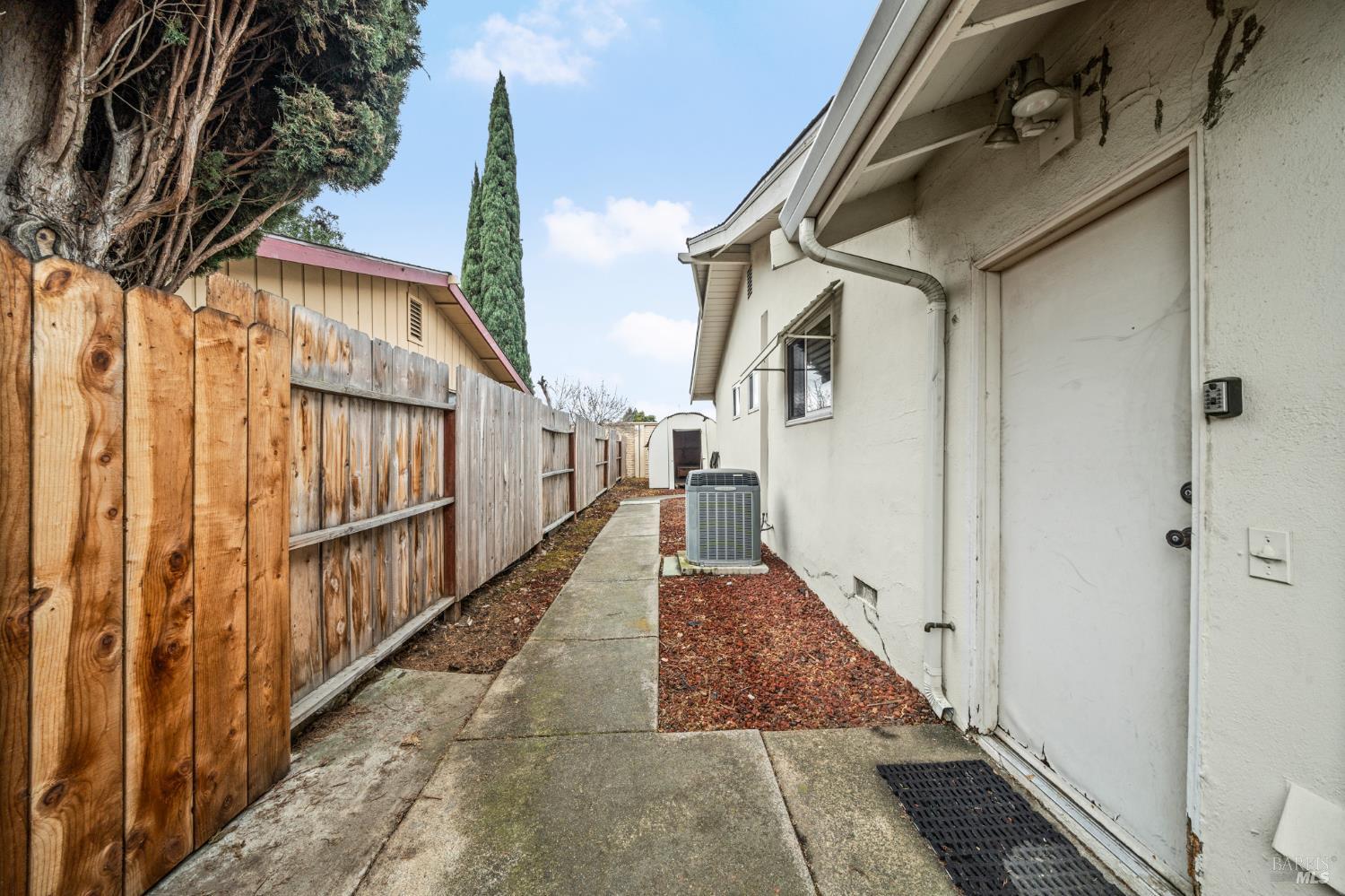 Detail Gallery Image 34 of 44 For 1949 New Jersey St, Fairfield,  CA 94533 - 3 Beds | 2 Baths