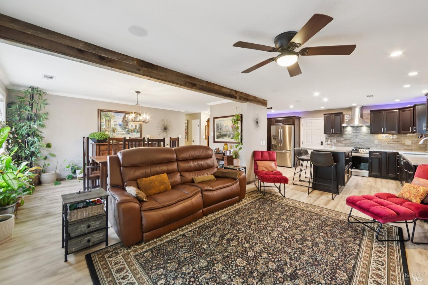 Detail Gallery Image 4 of 44 For 3273 Macfadden St, Napa,  CA 94558 - 3 Beds | 3 Baths