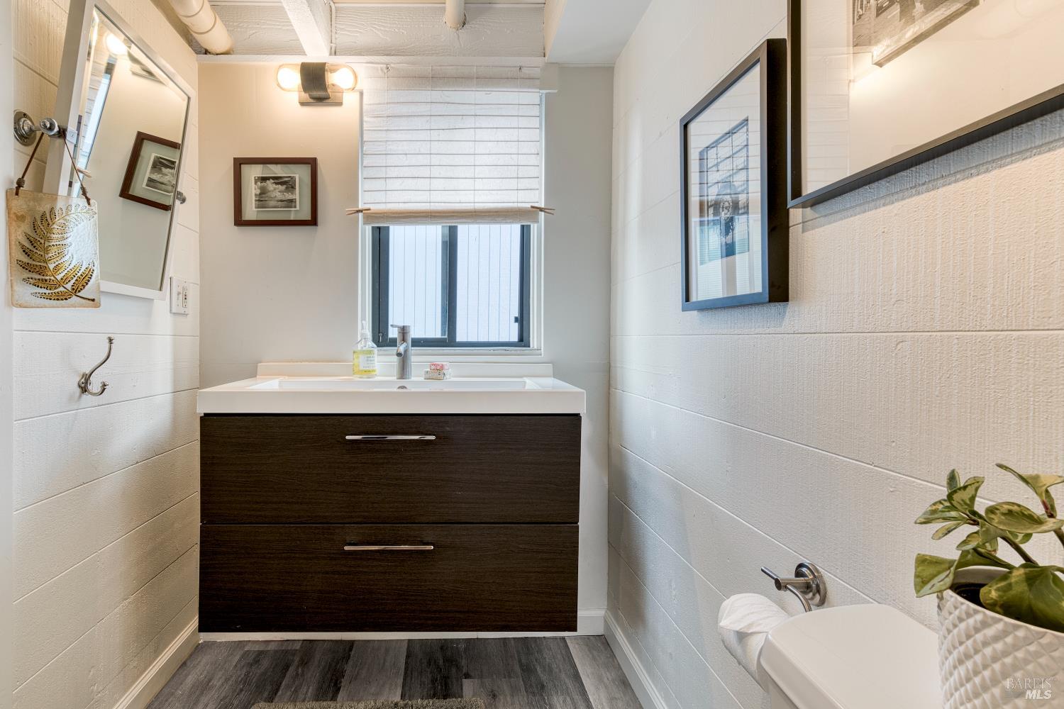 Detail Gallery Image 27 of 27 For 11 E Pier Unkn, Sausalito,  CA 94965 - 2 Beds | 2 Baths