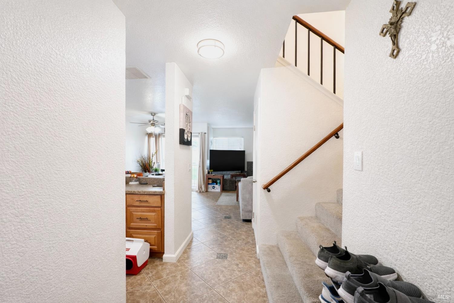 Detail Gallery Image 6 of 35 For 2607 Westberry Dr, Santa Rosa,  CA 95403 - 3 Beds | 2/1 Baths