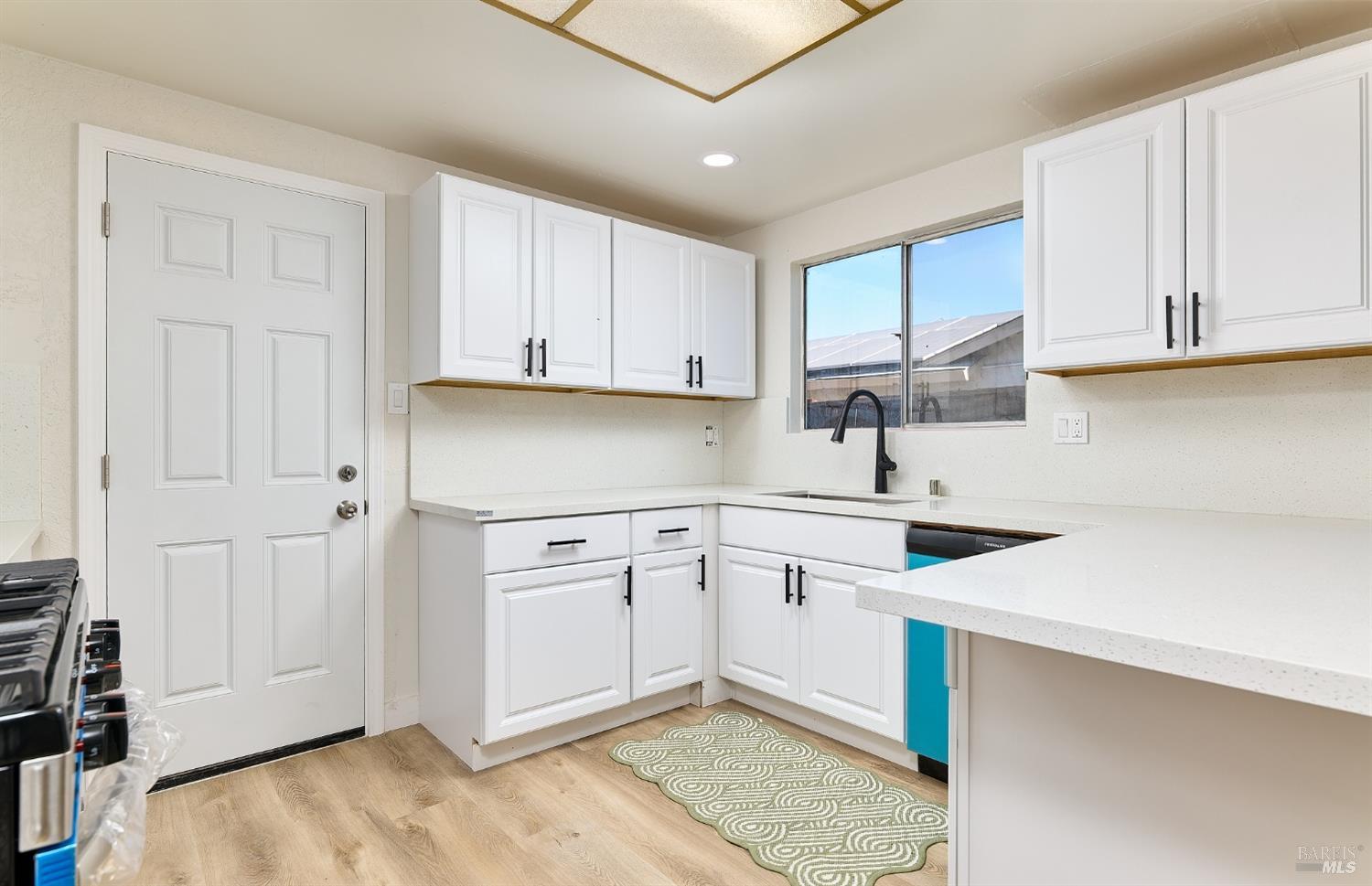 Detail Gallery Image 10 of 28 For 2117 Lopez Dr, Antioch,  CA 94509 - 4 Beds | 2 Baths