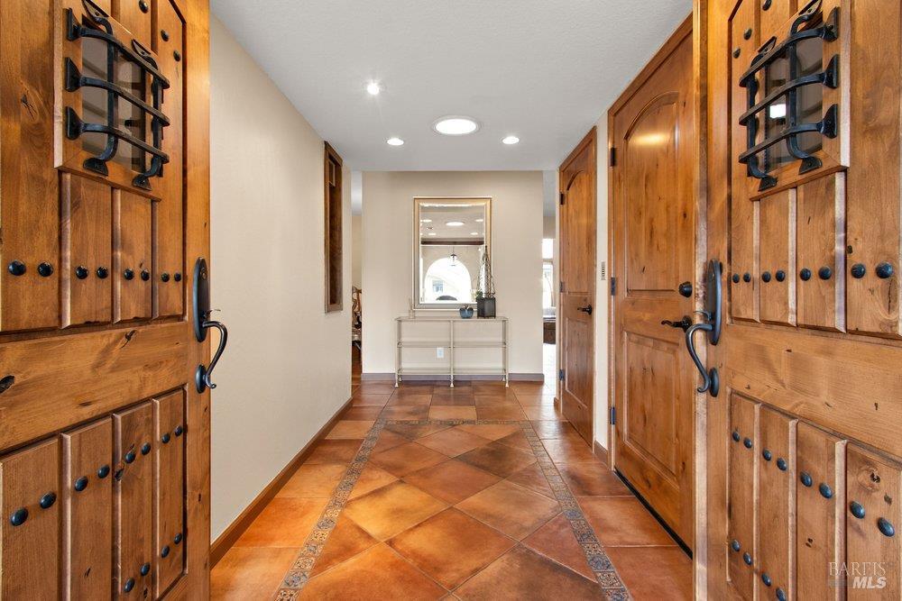 Detail Gallery Image 6 of 30 For 1190 Church St, Benicia,  CA 94510 - 3 Beds | 2 Baths