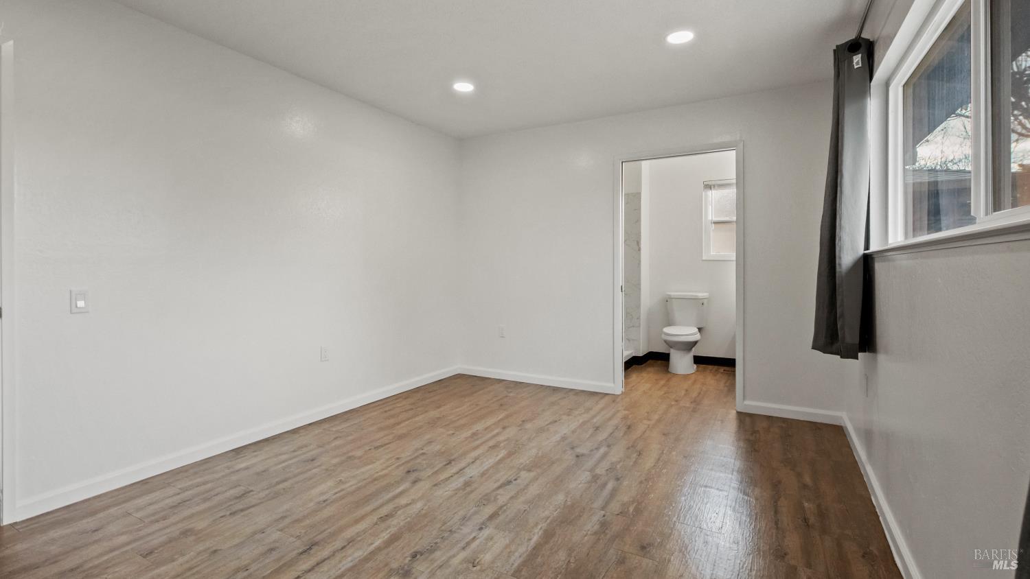 Detail Gallery Image 21 of 38 For 128 Lassen Cir, Vacaville,  CA 95687 - 2 Beds | 2 Baths