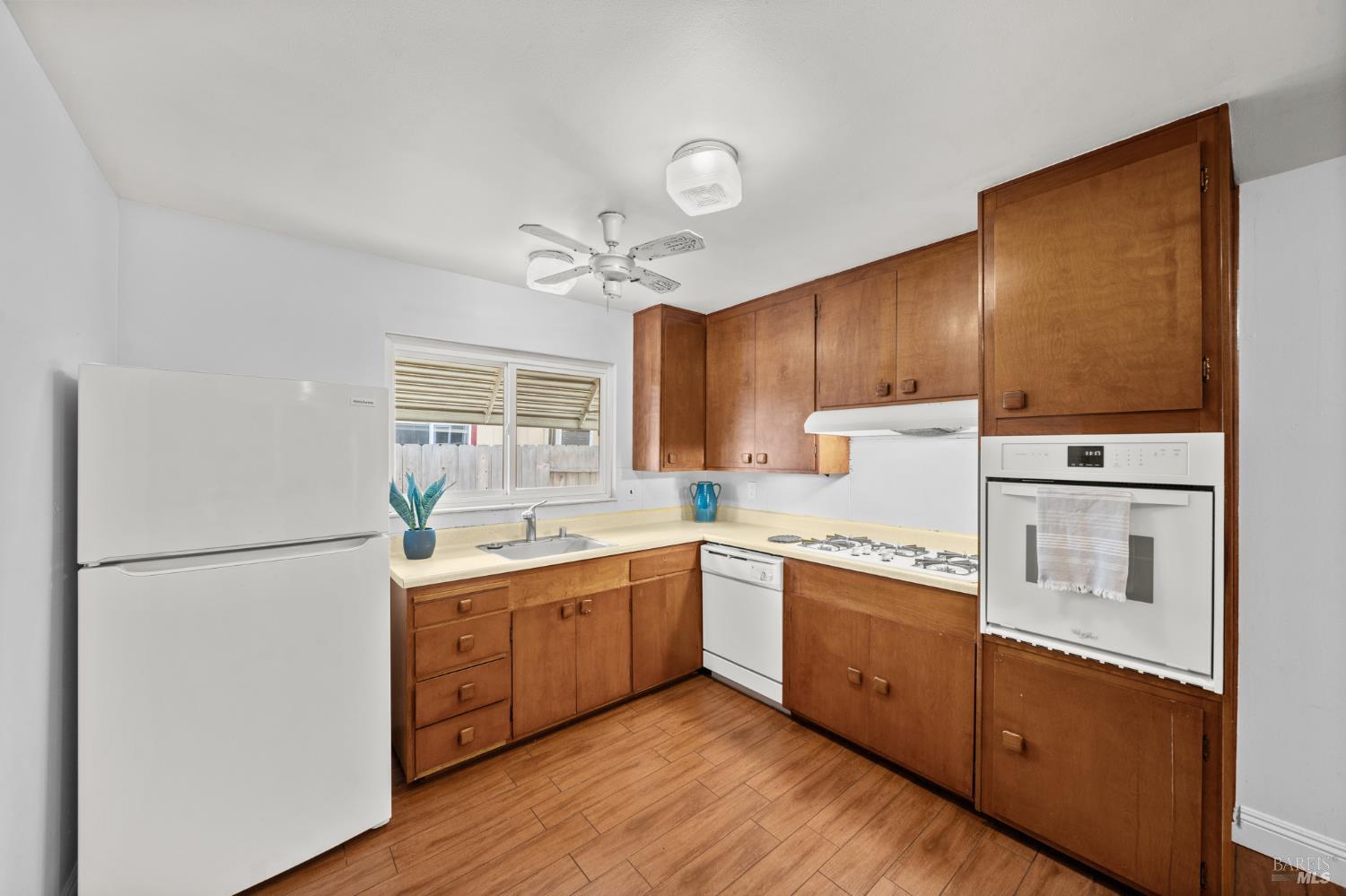 Detail Gallery Image 13 of 44 For 1949 New Jersey St, Fairfield,  CA 94533 - 3 Beds | 2 Baths