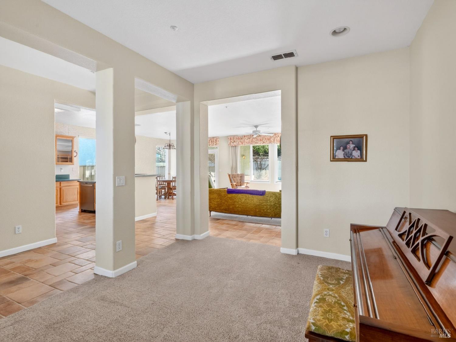 Detail Gallery Image 10 of 67 For 259 Red Mountain Dr, Cloverdale,  CA 95425 - 2 Beds | 2 Baths