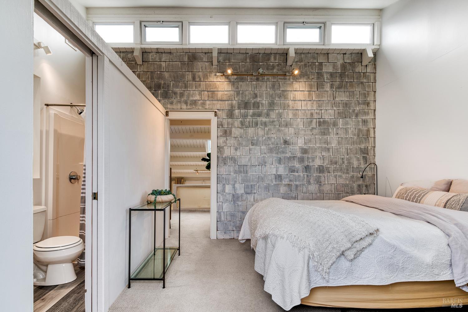 Detail Gallery Image 18 of 27 For 11 E Pier Unkn, Sausalito,  CA 94965 - 2 Beds | 2 Baths