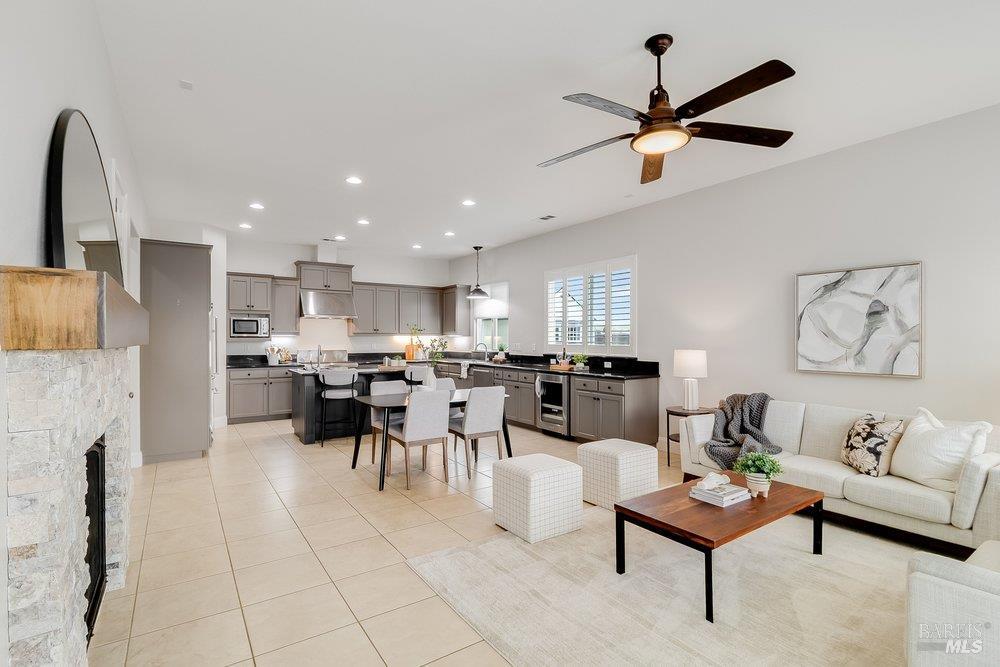 Detail Gallery Image 18 of 48 For 379 Mcallister Dr, Benicia,  CA 94510 - 4 Beds | 3 Baths