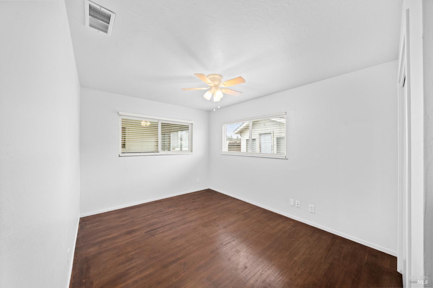 Detail Gallery Image 26 of 44 For 1949 New Jersey St, Fairfield,  CA 94533 - 3 Beds | 2 Baths