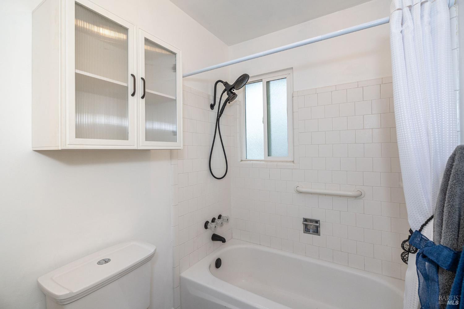 Detail Gallery Image 26 of 53 For 4360 Princeton Way, Santa Rosa,  CA 95405 - 4 Beds | 2 Baths