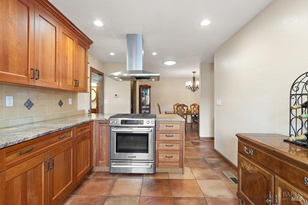 Detail Gallery Image 17 of 30 For 1190 Church St, Benicia,  CA 94510 - 3 Beds | 2 Baths