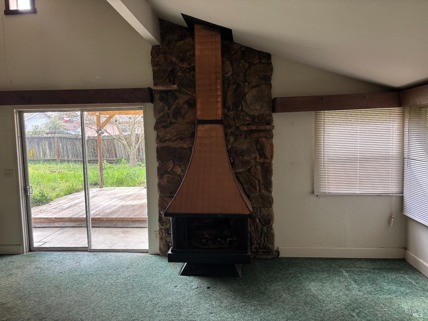 Detail Gallery Image 5 of 15 For 1427 Russell Ave, Santa Rosa,  CA 95403 - 2 Beds | 2 Baths