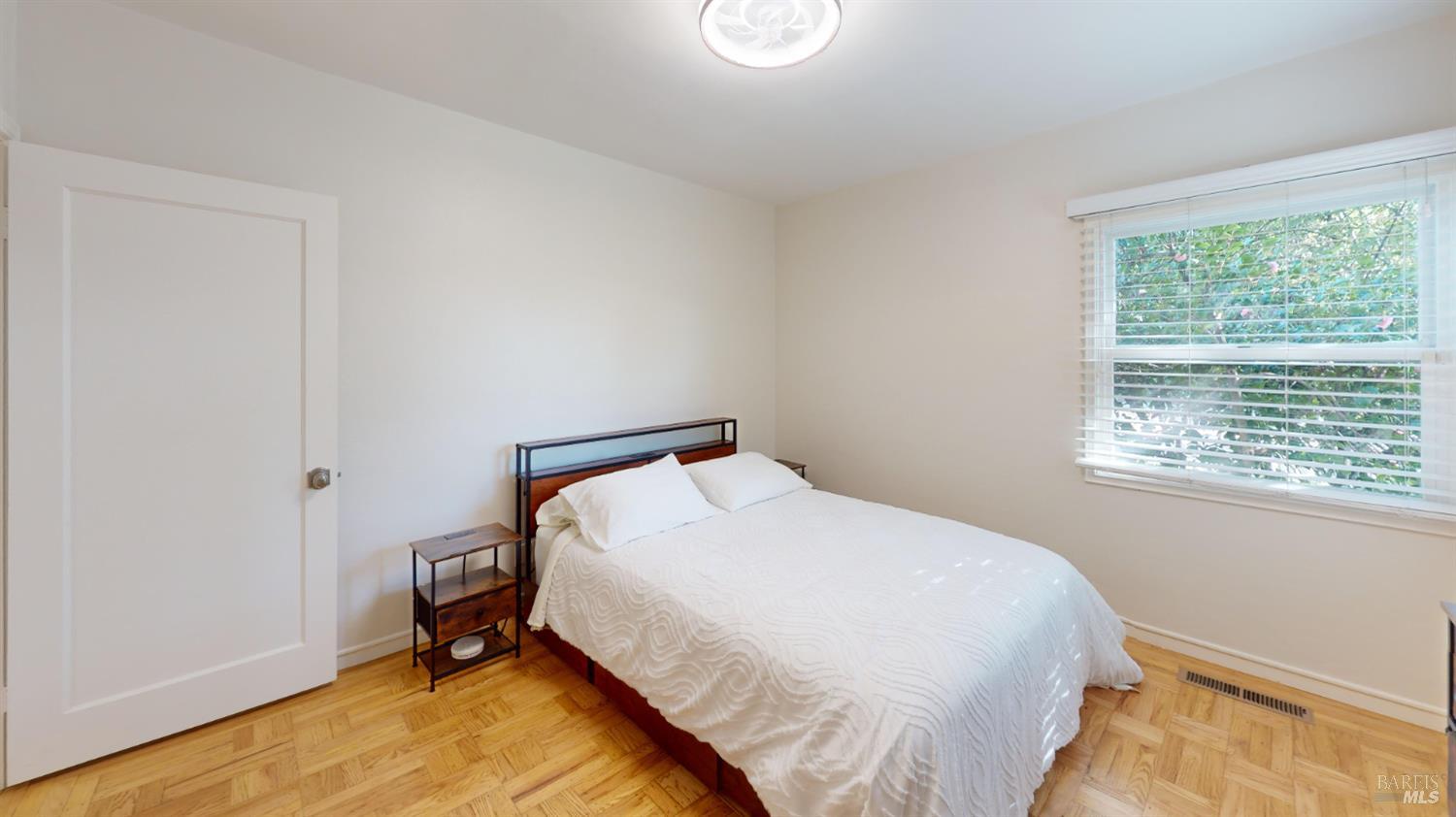 Detail Gallery Image 12 of 17 For 833 Belle Ave, San Rafael,  CA 94901 - 3 Beds | 1 Baths