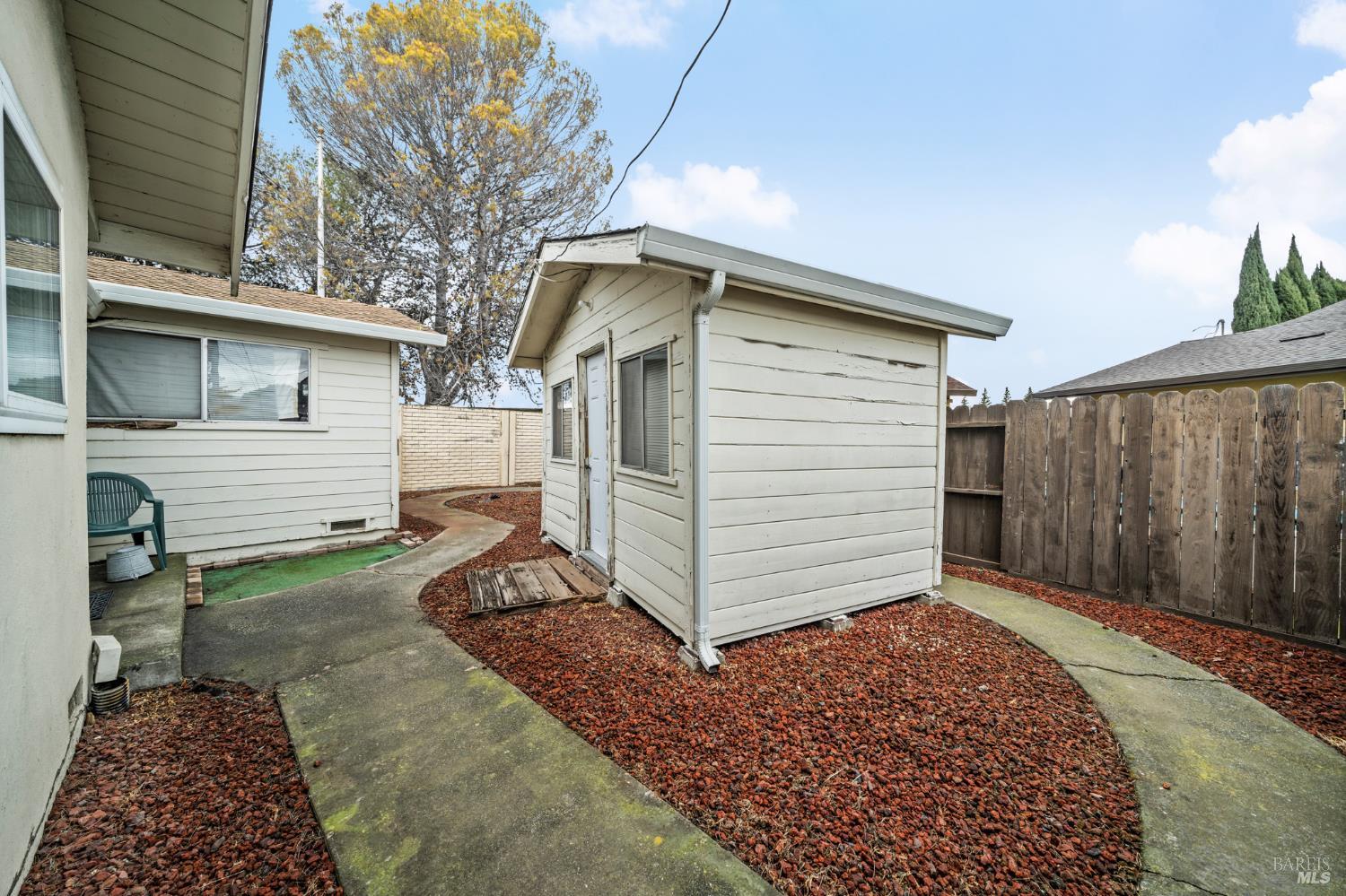 Detail Gallery Image 37 of 44 For 1949 New Jersey St, Fairfield,  CA 94533 - 3 Beds | 2 Baths