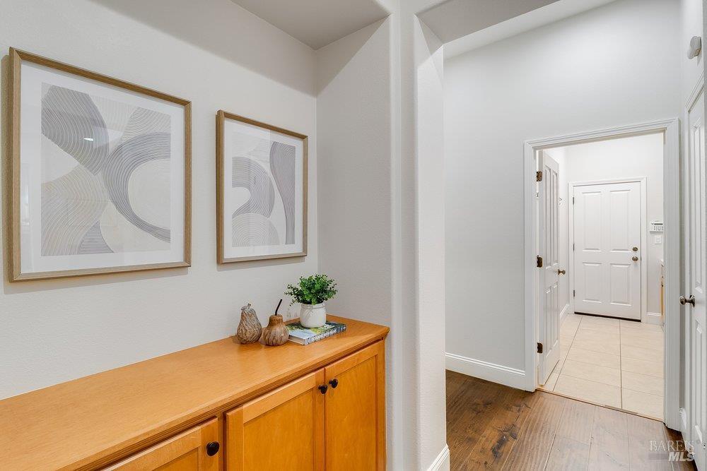 Detail Gallery Image 27 of 48 For 379 Mcallister Dr, Benicia,  CA 94510 - 4 Beds | 3 Baths