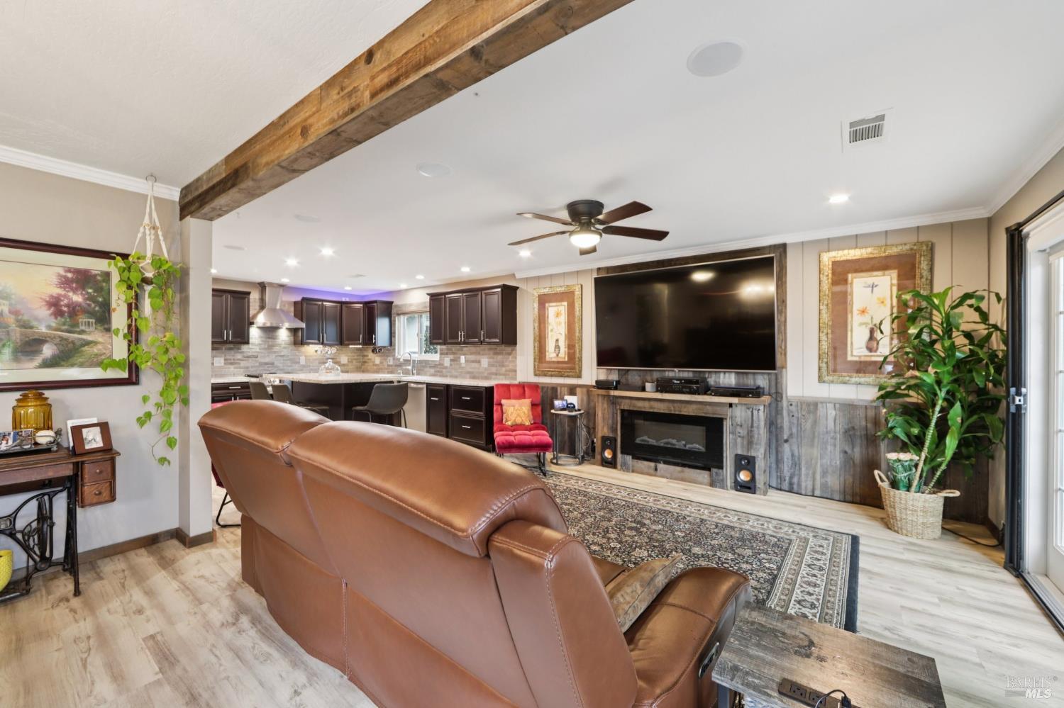 Detail Gallery Image 7 of 44 For 3273 Macfadden St, Napa,  CA 94558 - 3 Beds | 3 Baths