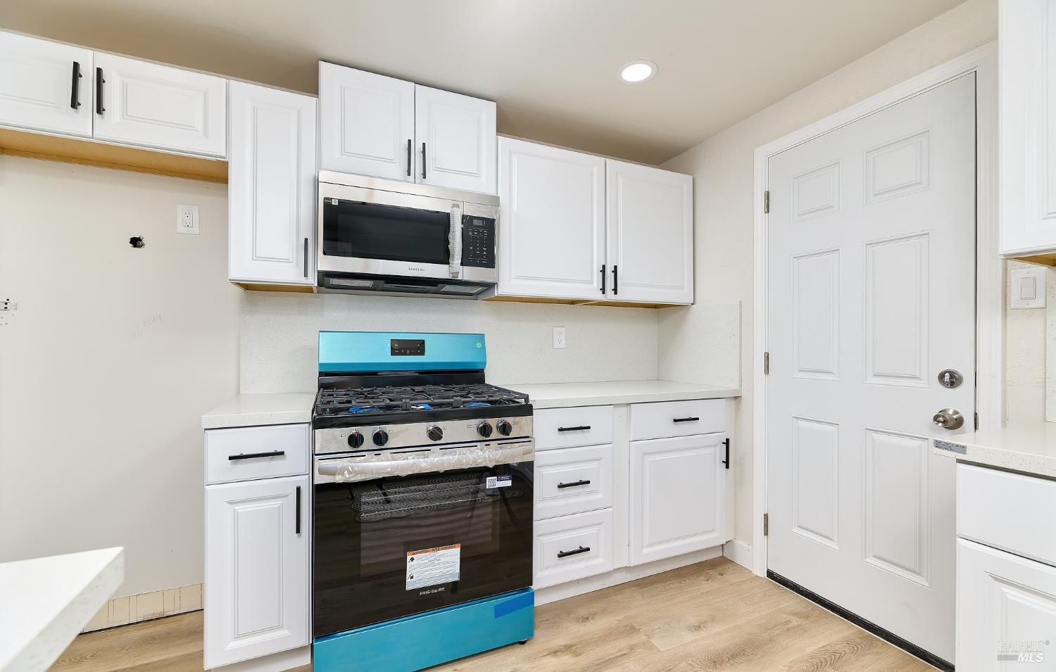 Detail Gallery Image 12 of 28 For 2117 Lopez Dr, Antioch,  CA 94509 - 4 Beds | 2 Baths