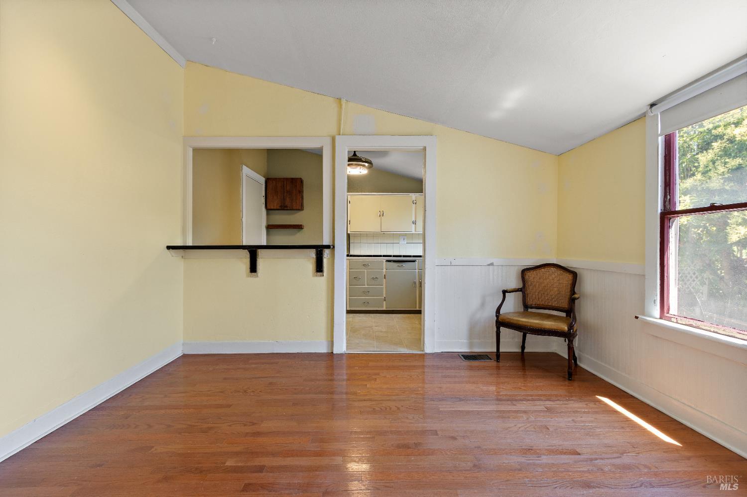 Detail Gallery Image 9 of 23 For 1322 Sutter St, Vallejo,  CA 94590 - 2 Beds | 1 Baths