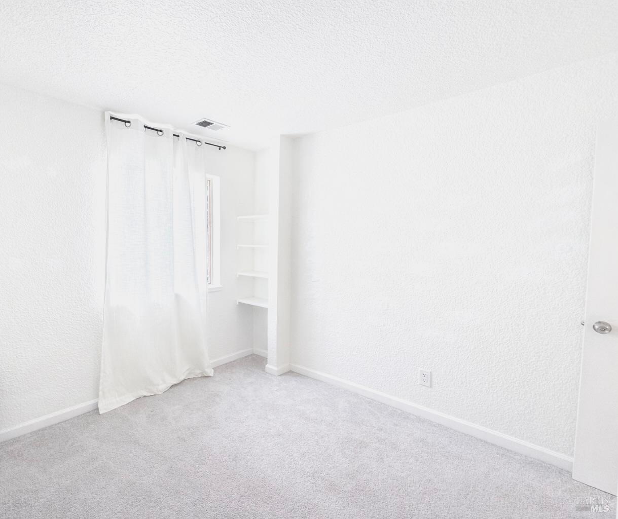 Detail Gallery Image 28 of 35 For 2607 Westberry Dr, Santa Rosa,  CA 95403 - 3 Beds | 2/1 Baths