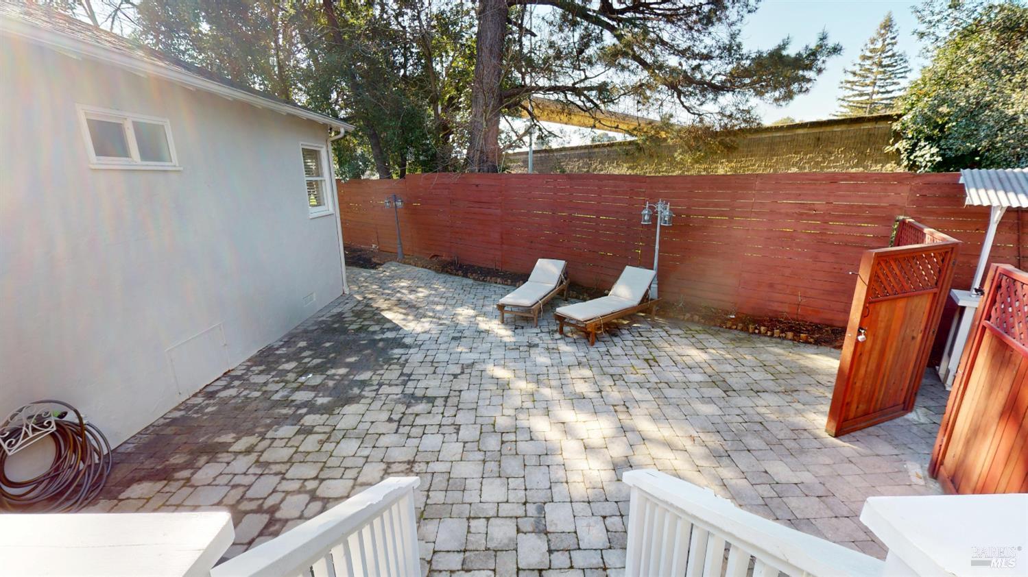 Detail Gallery Image 5 of 17 For 833 Belle Ave, San Rafael,  CA 94901 - 3 Beds | 1 Baths