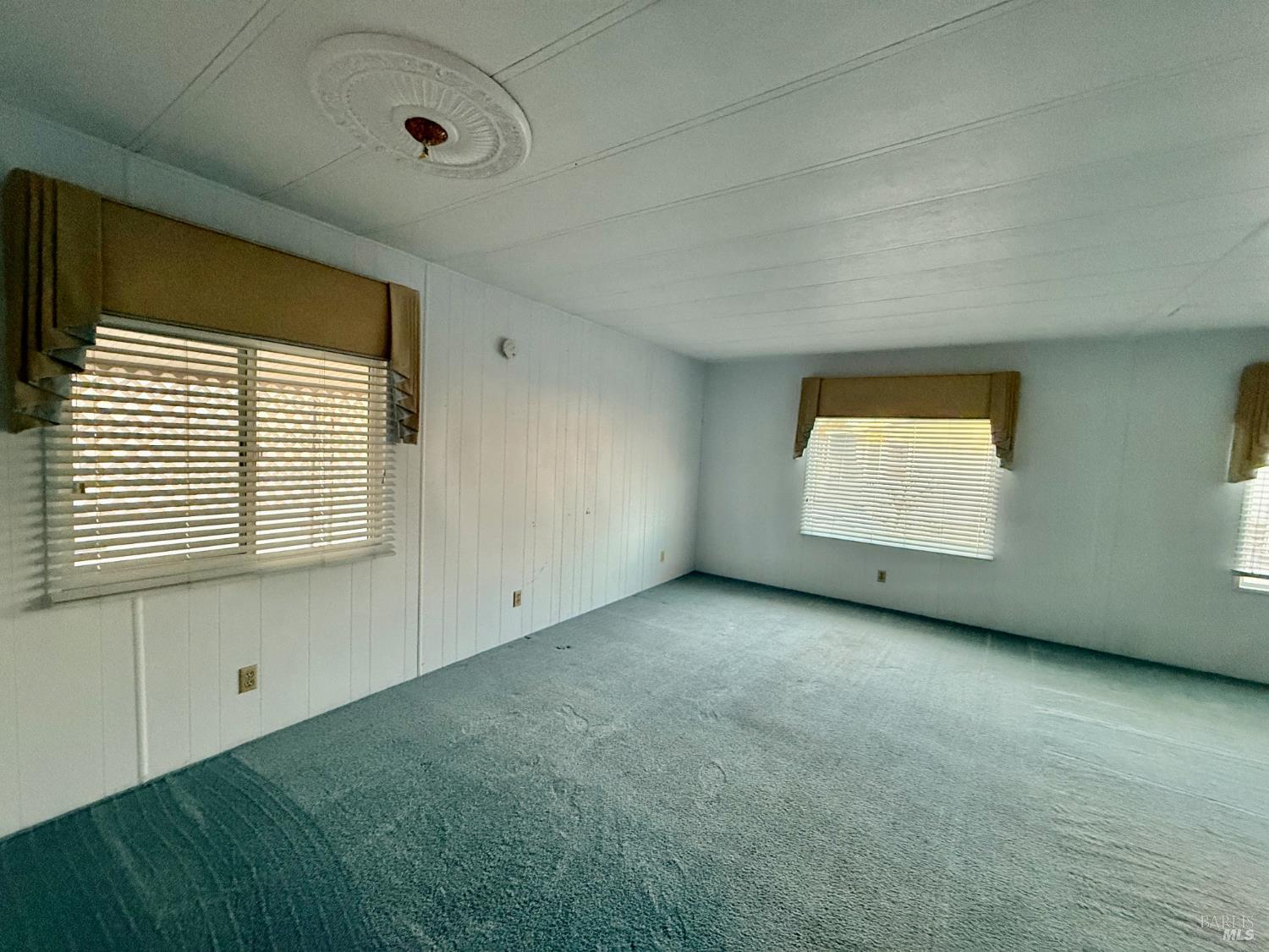 Detail Gallery Image 5 of 33 For 168 Shoreham Way, Santa Rosa,  CA 95401 - 2 Beds | 2 Baths