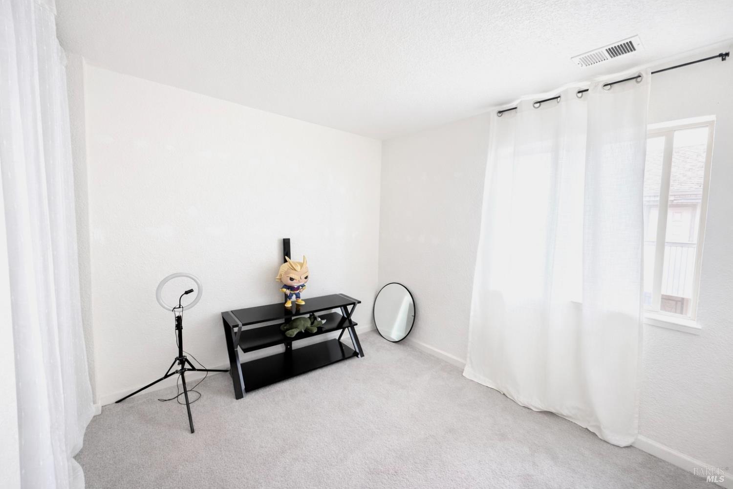 Detail Gallery Image 26 of 35 For 2607 Westberry Dr, Santa Rosa,  CA 95403 - 3 Beds | 2/1 Baths