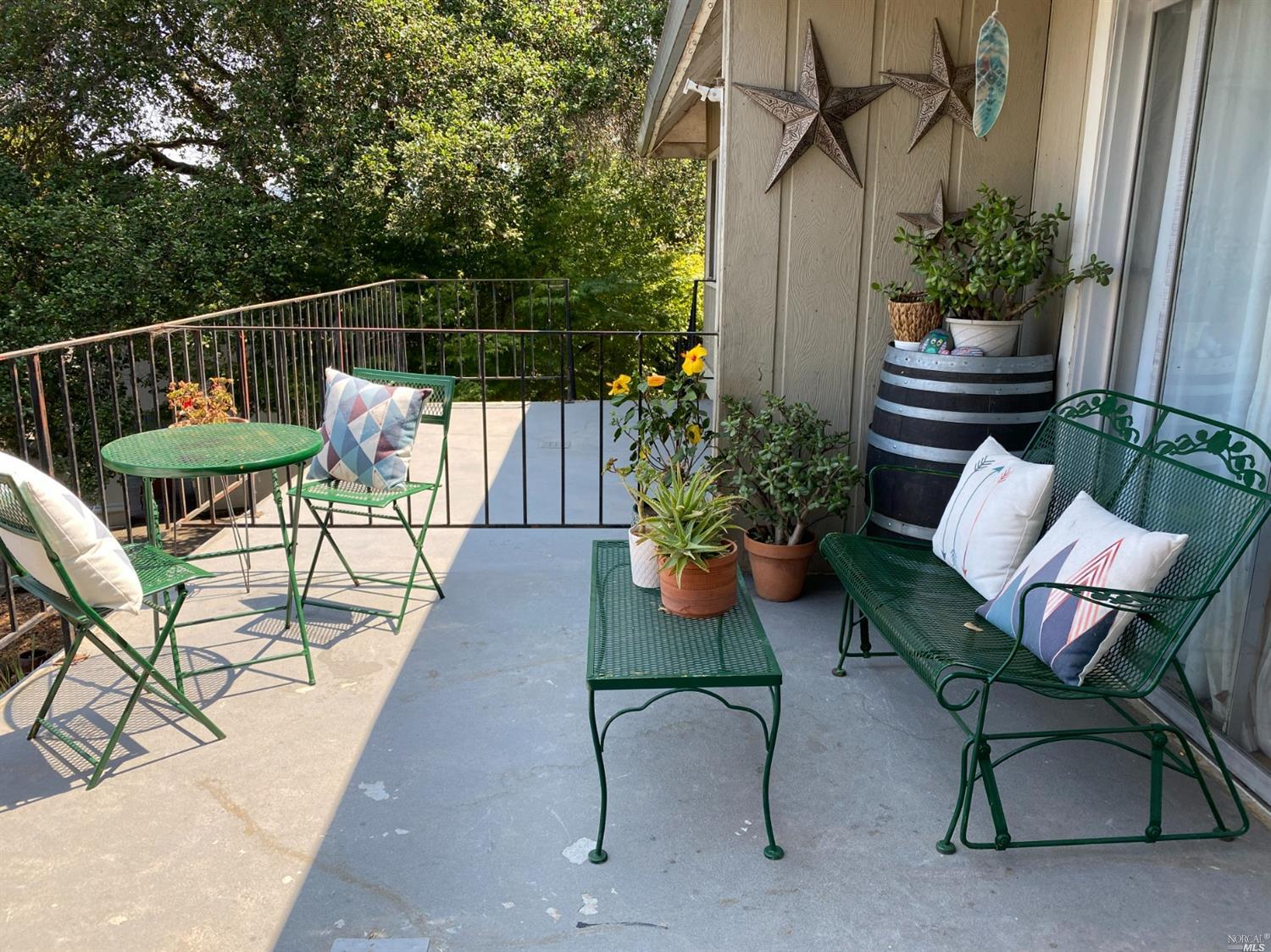 Detail Gallery Image 24 of 47 For 45 Griggs Ln, Napa,  CA 94558 - – Beds | – Baths