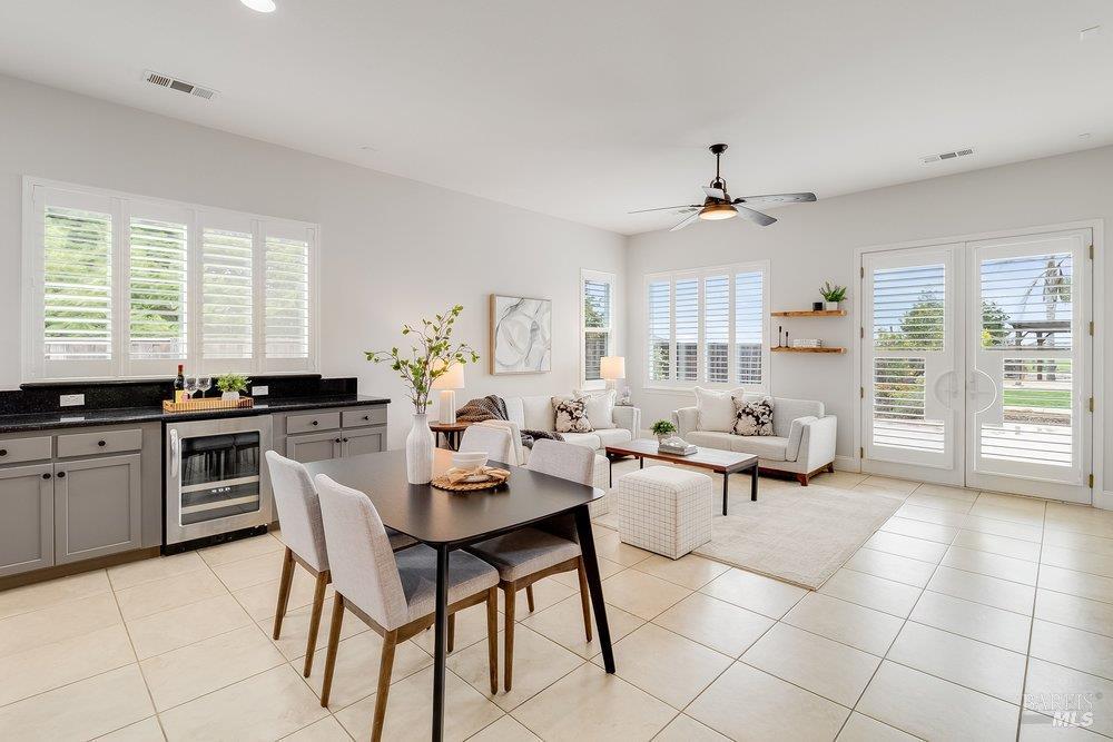 Detail Gallery Image 17 of 48 For 379 Mcallister Dr, Benicia,  CA 94510 - 4 Beds | 3 Baths