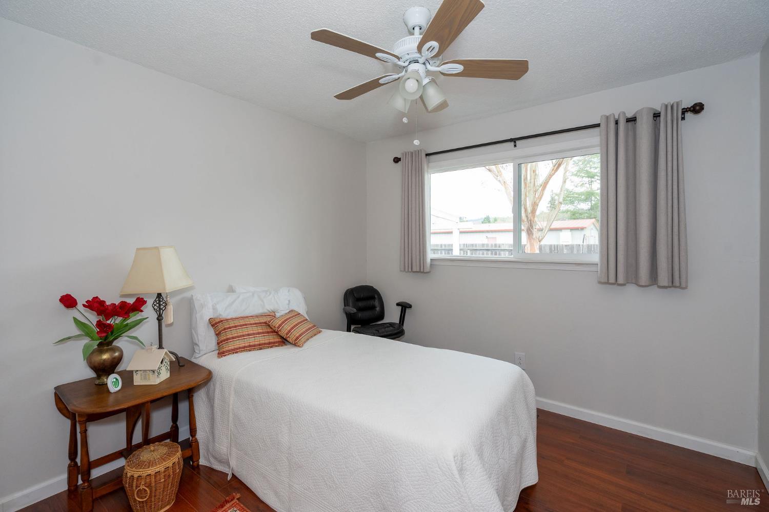 Detail Gallery Image 10 of 53 For 4360 Princeton Way, Santa Rosa,  CA 95405 - 4 Beds | 2 Baths