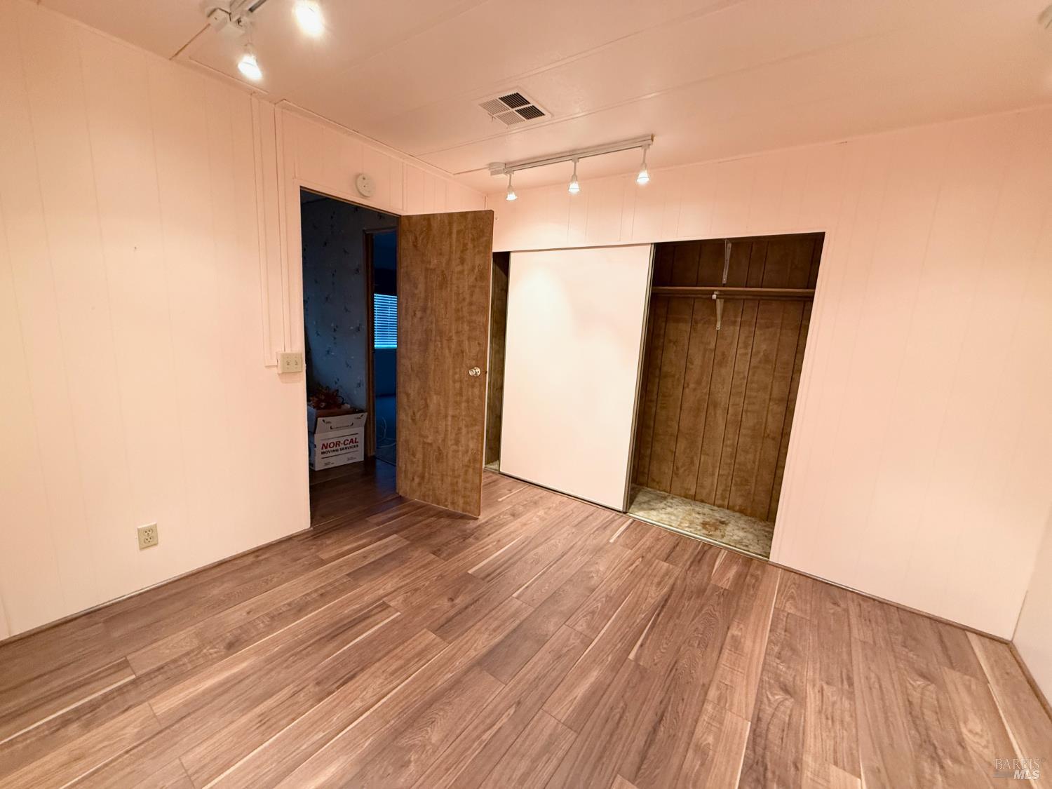 Detail Gallery Image 15 of 33 For 168 Shoreham Way, Santa Rosa,  CA 95401 - 2 Beds | 2 Baths