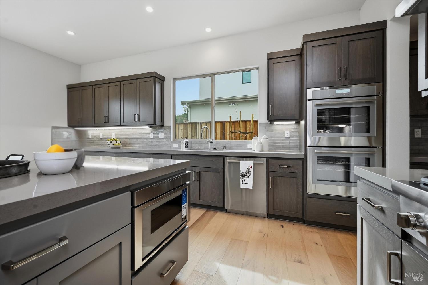 Detail Gallery Image 11 of 39 For 135 Waterstone Ct, Napa,  CA 94558 - 5 Beds | 4/1 Baths