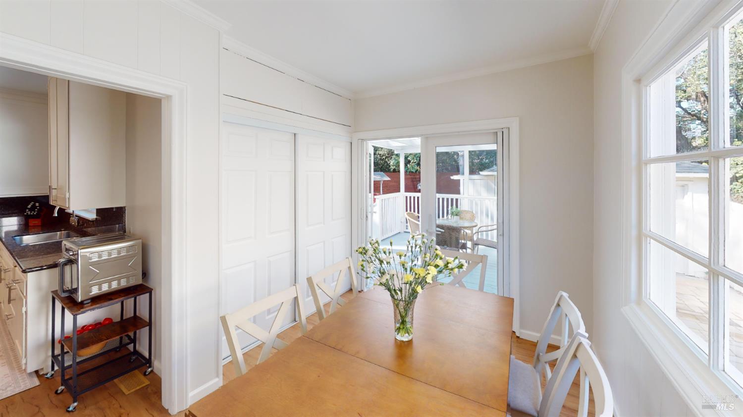 Detail Gallery Image 14 of 17 For 833 Belle Ave, San Rafael,  CA 94901 - 3 Beds | 1 Baths