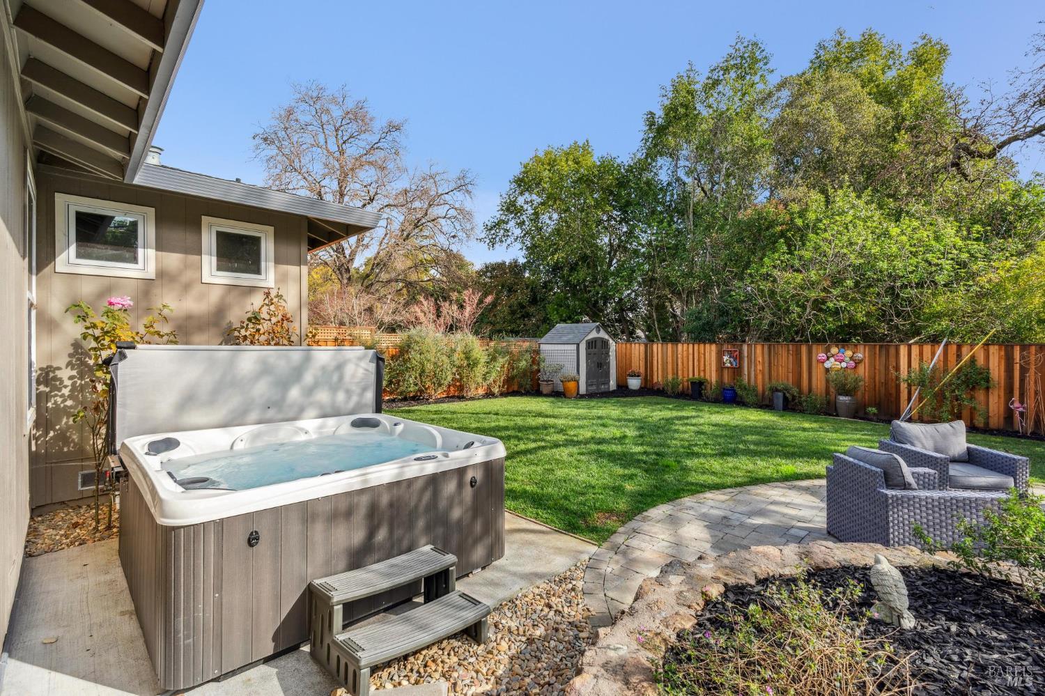 Detail Gallery Image 32 of 34 For 2 Linda Ct, Novato,  CA 94947 - 4 Beds | 2/1 Baths