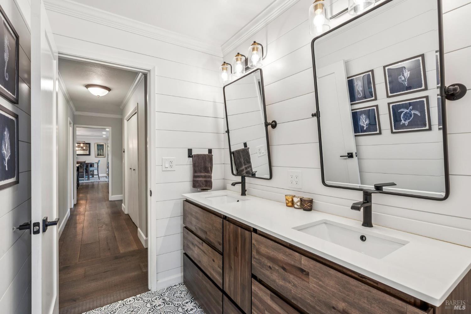 Detail Gallery Image 23 of 34 For 2 Linda Ct, Novato,  CA 94947 - 4 Beds | 2/1 Baths