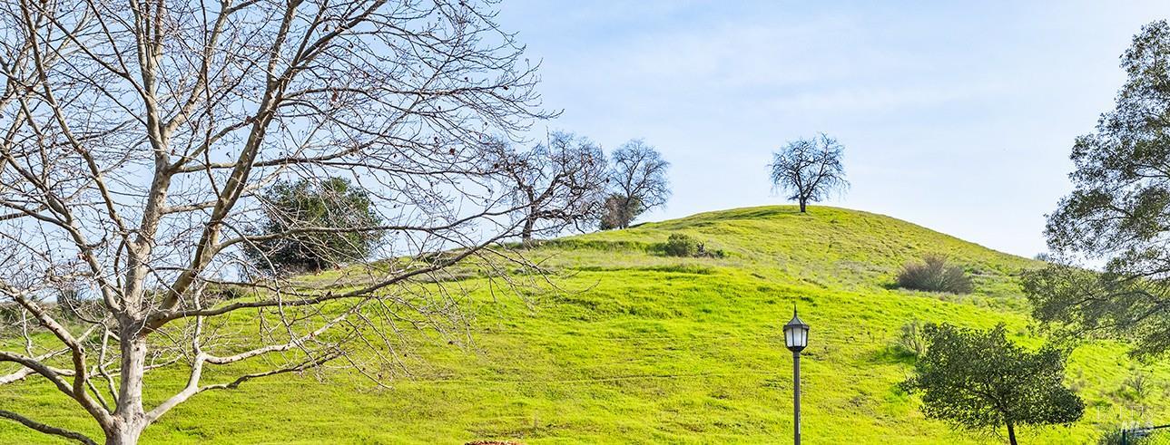 Detail Gallery Image 32 of 32 For 117 Captain Nurse Cir, Novato,  CA 94949 - 2 Beds | 2 Baths