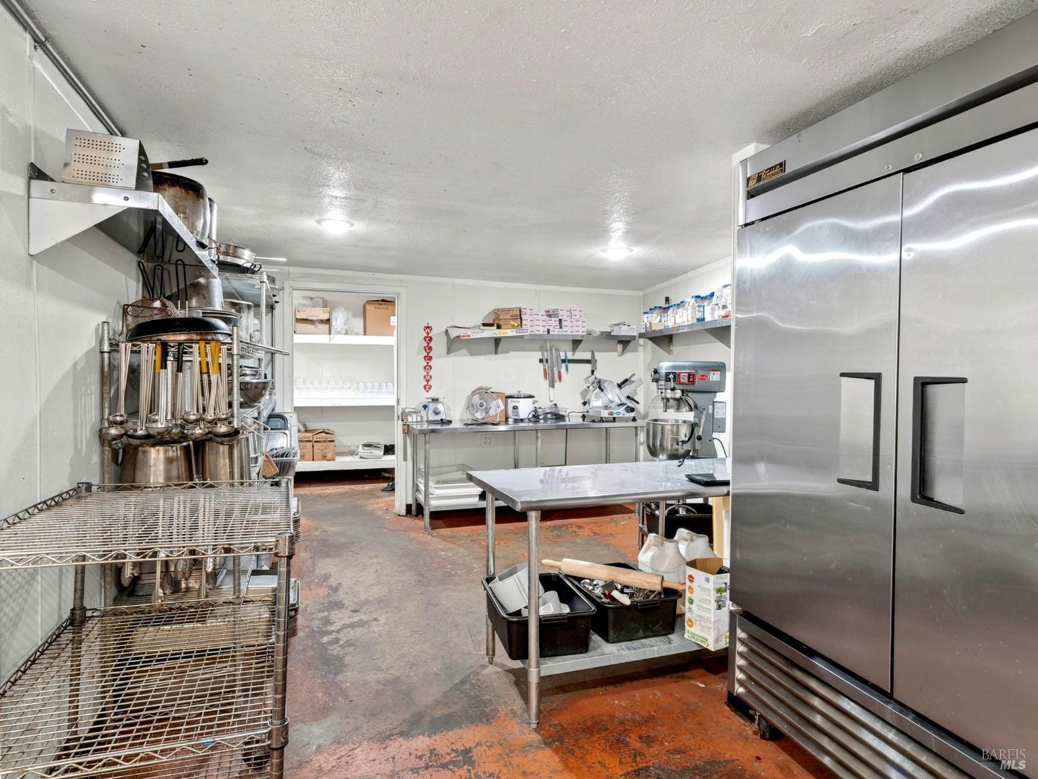 Detail Gallery Image 46 of 91 For 16451 Golf Rd, Cobb,  CA 95426 - 2 Beds | 1 Baths