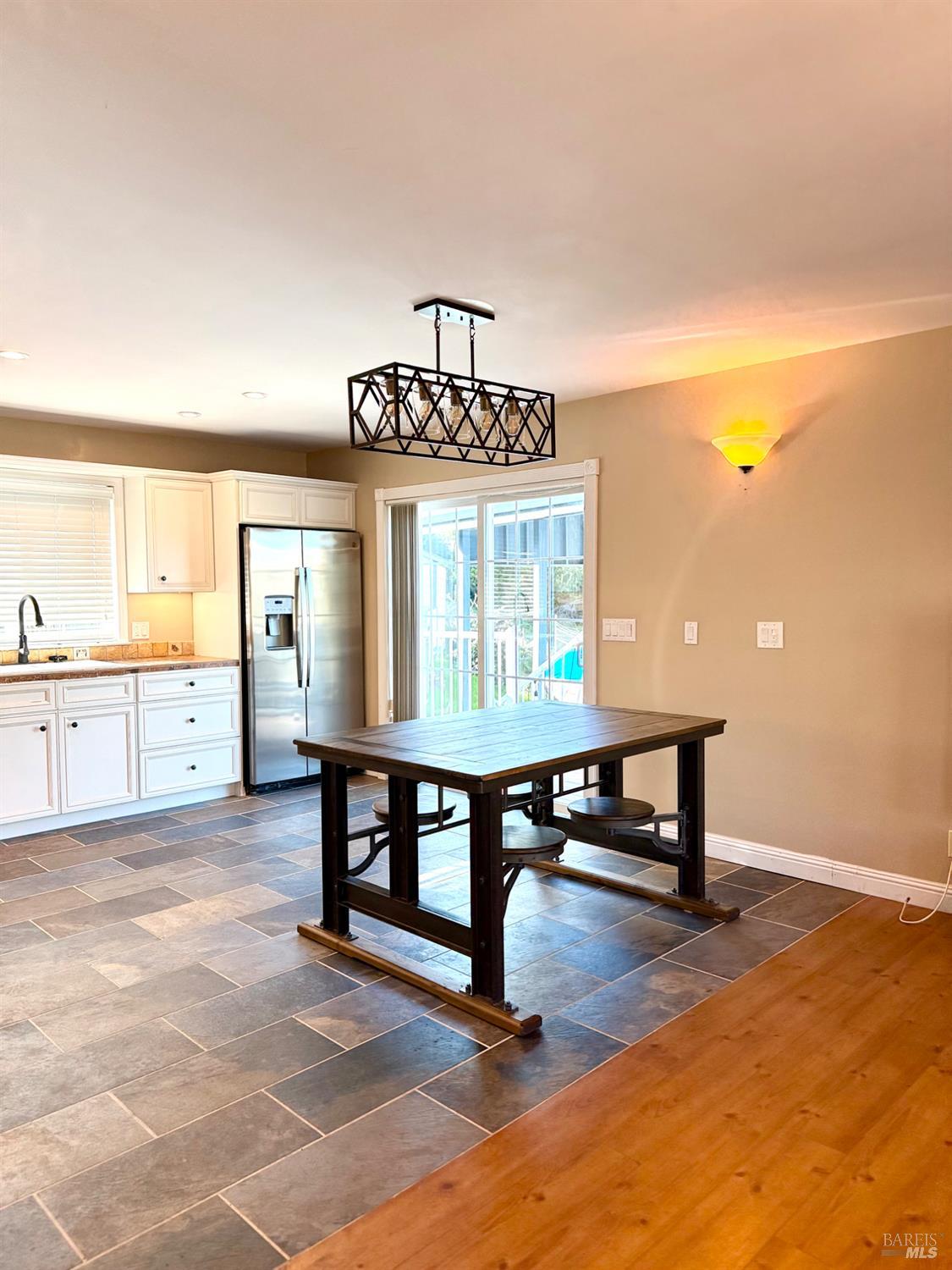 Detail Gallery Image 18 of 32 For 136 Berryessa Dr, Napa,  CA 94558 - 2 Beds | 2 Baths