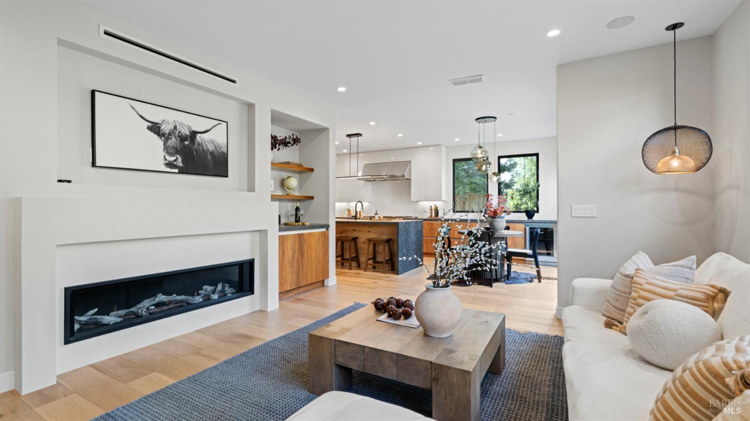 Detail Gallery Image 31 of 74 For 92 Oak Grove Dr, Novato,  CA 94949 - 4 Beds | 3 Baths