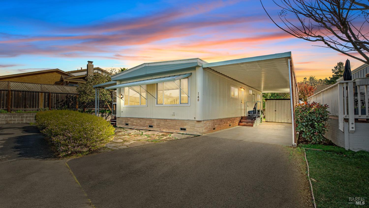 Detail Gallery Image 33 of 43 For 148 Oakwood Dr, Petaluma,  CA 94954 - 2 Beds | 1 Baths