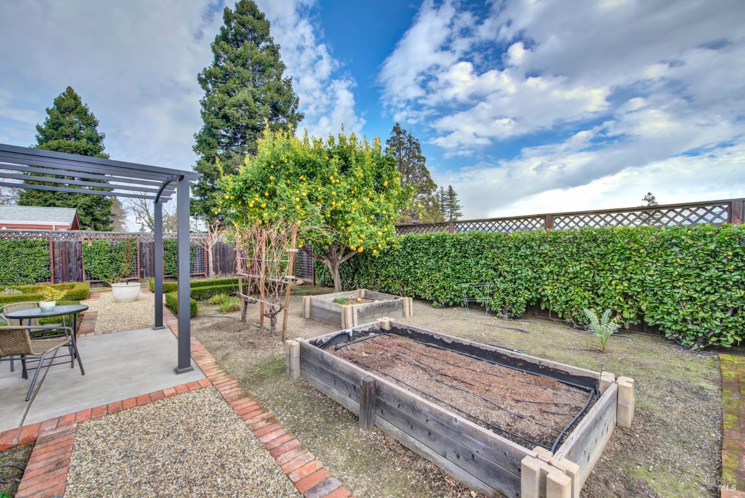 Detail Gallery Image 32 of 39 For 3654 Diablo St, Napa,  CA 94558 - 3 Beds | 2 Baths