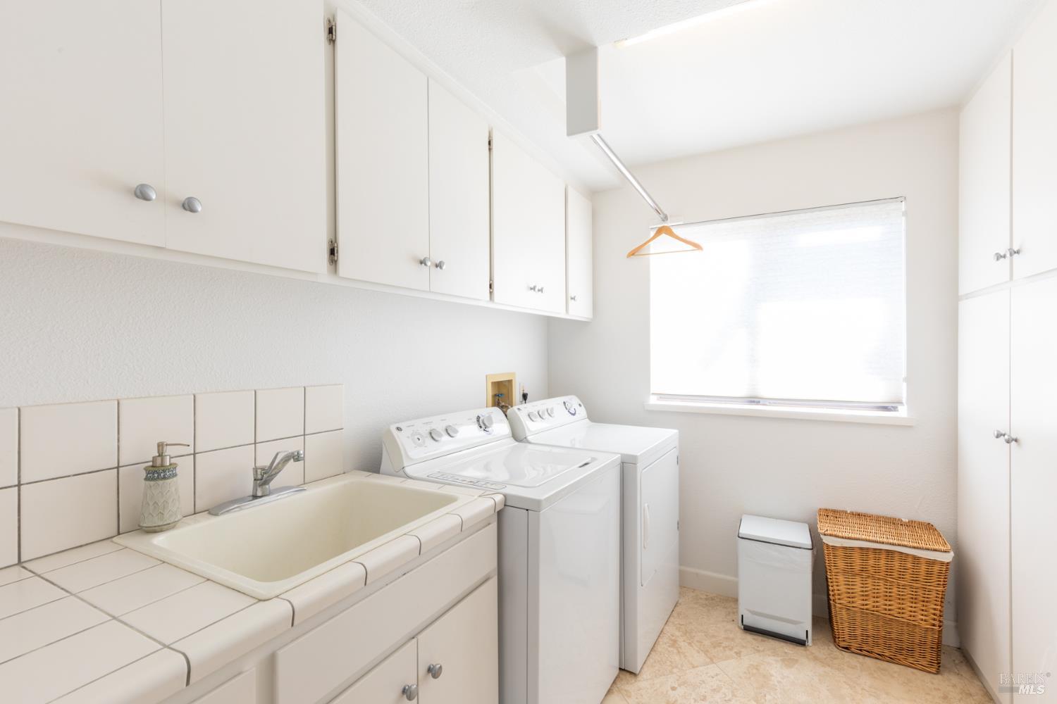 Detail Gallery Image 46 of 59 For 300 Sanderling Ct, Bodega Bay,  CA 94923 - 3 Beds | 3/1 Baths