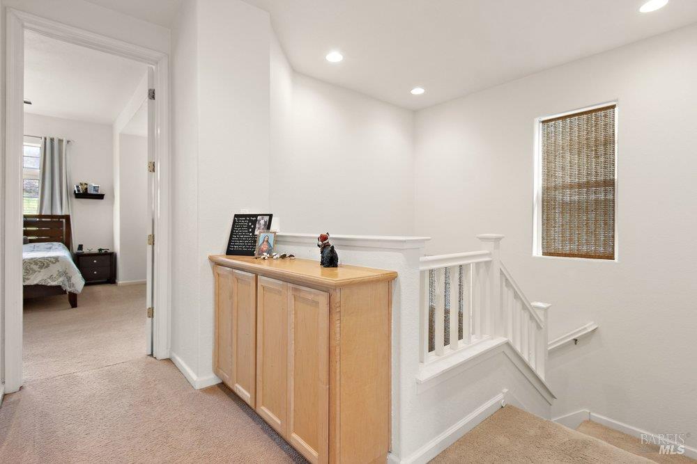 Detail Gallery Image 11 of 39 For 8128 Carlisle Way, Vallejo,  CA 94591 - 3 Beds | 2/1 Baths