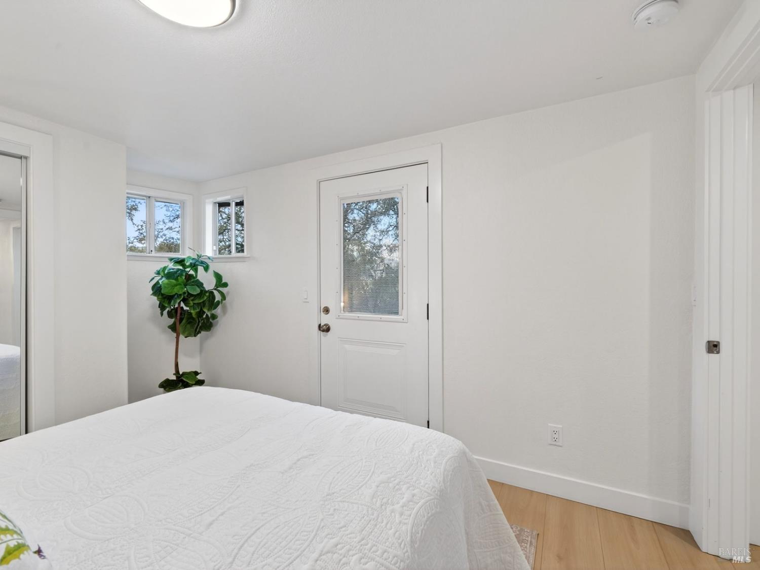 Detail Gallery Image 24 of 44 For 611 Lake St, Cloverdale,  CA 95425 - 3 Beds | 2 Baths