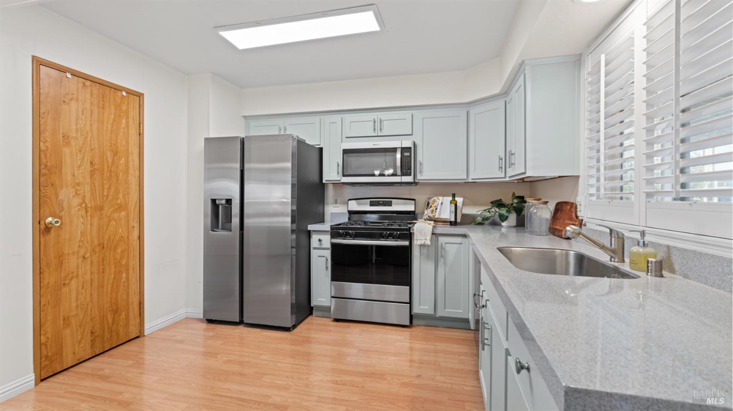 Detail Gallery Image 15 of 32 For 212 Julie Pl, Napa,  CA 94558 - 3 Beds | 2 Baths