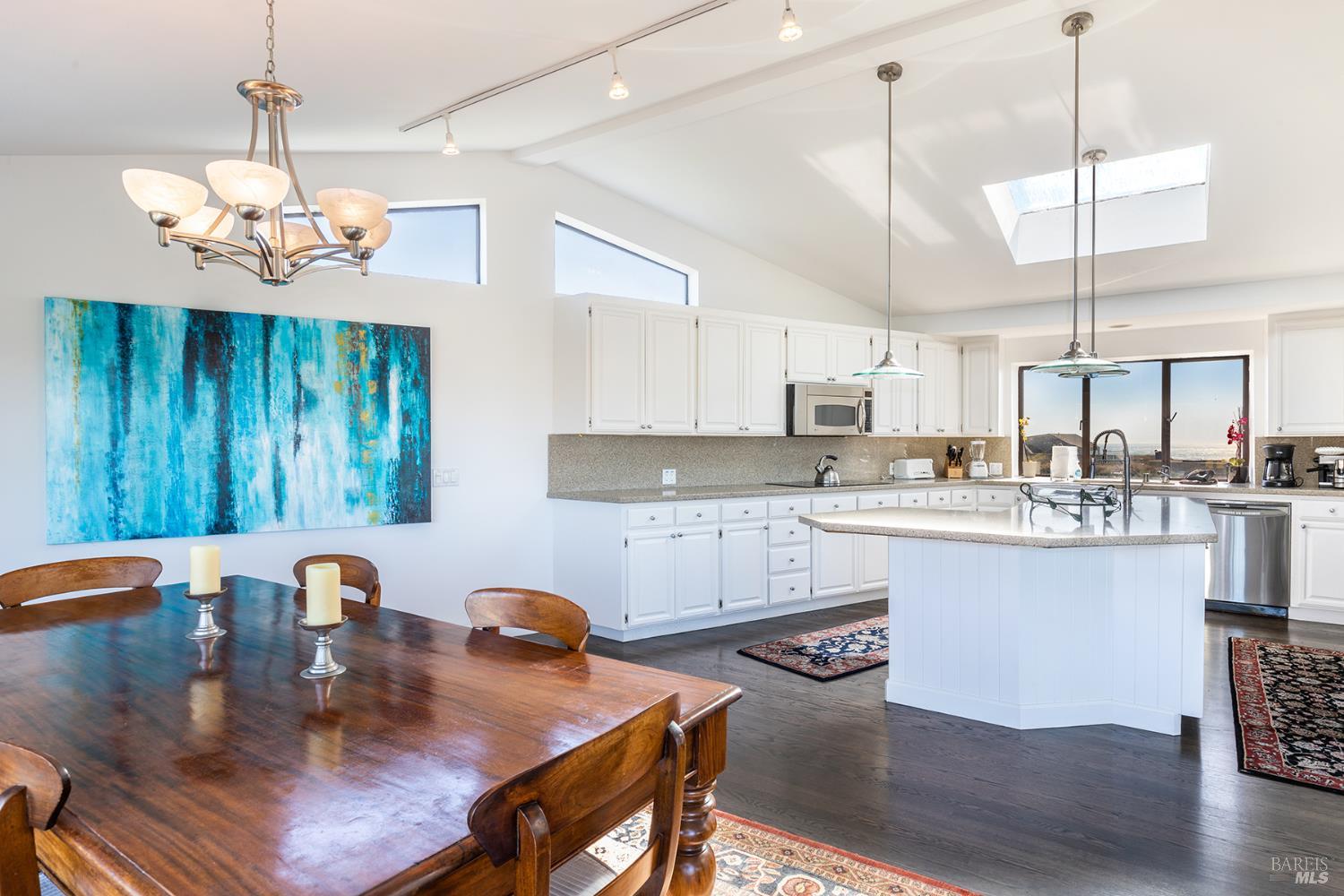 Detail Gallery Image 17 of 59 For 300 Sanderling Ct, Bodega Bay,  CA 94923 - 3 Beds | 3/1 Baths