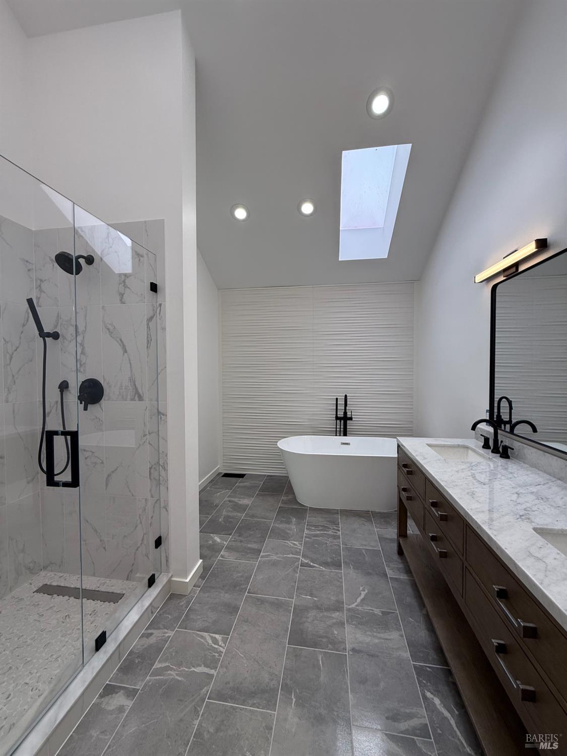 Detail Gallery Image 20 of 20 For 291 Greene St, Mill Valley,  CA 94941 - 3 Beds | 2/1 Baths