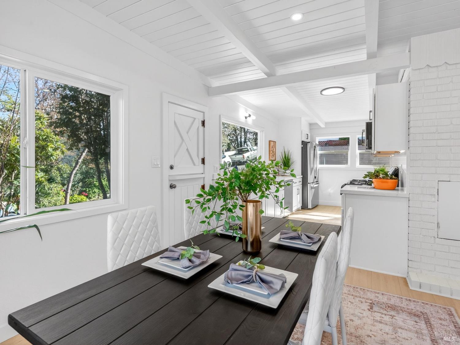 Detail Gallery Image 16 of 44 For 611 Lake St, Cloverdale,  CA 95425 - 3 Beds | 2 Baths