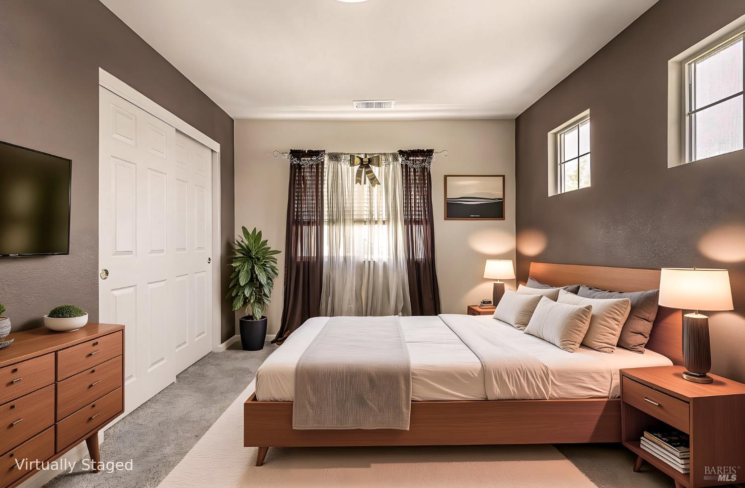 Detail Gallery Image 27 of 45 For 312 Cottage Ct, Cloverdale,  CA 95425 - 4 Beds | 3 Baths