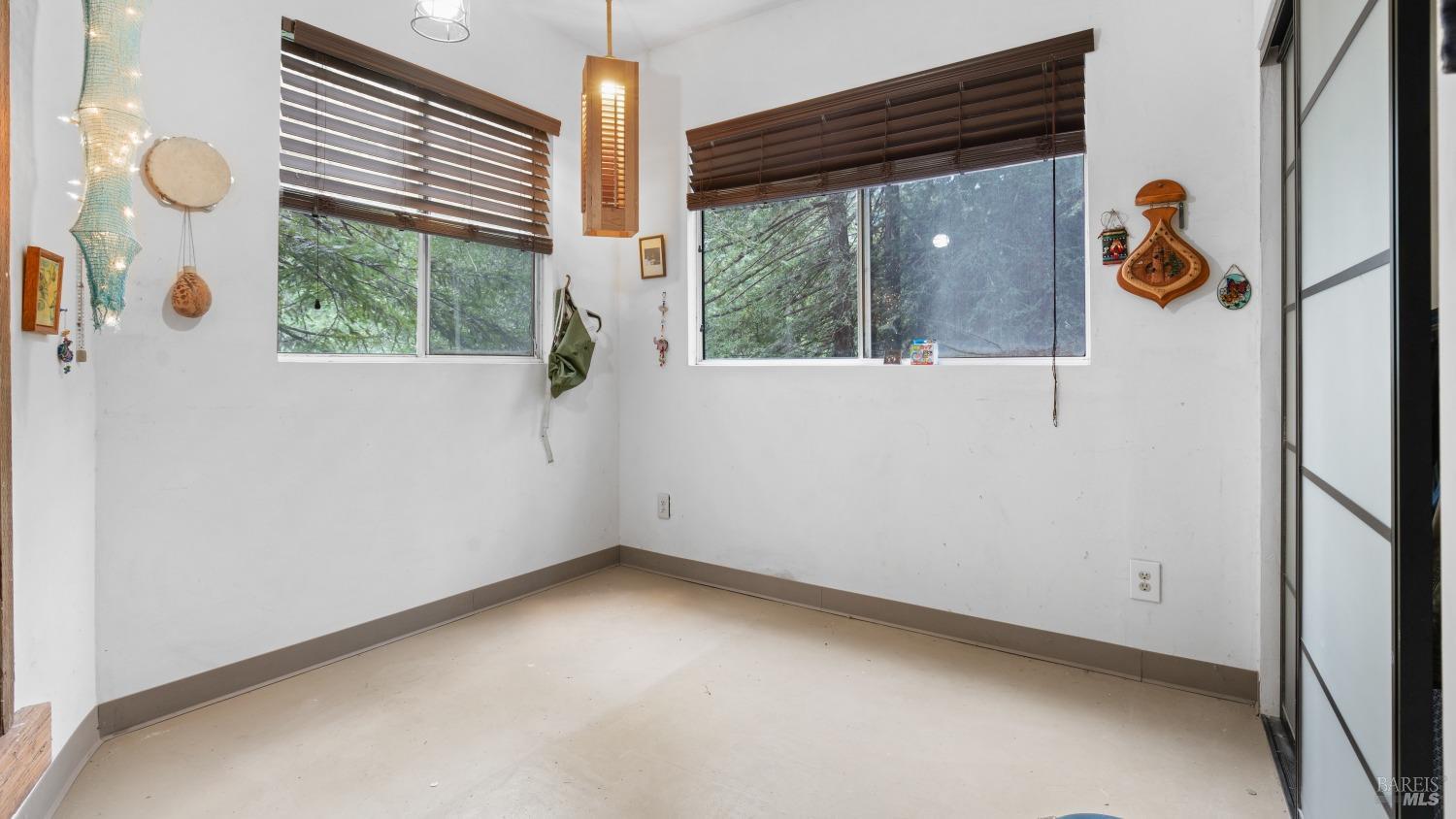 Detail Gallery Image 31 of 81 For 7456 Sir Francis Drake Blvd, Lagunitas,  CA 94938 - 3 Beds | 4 Baths