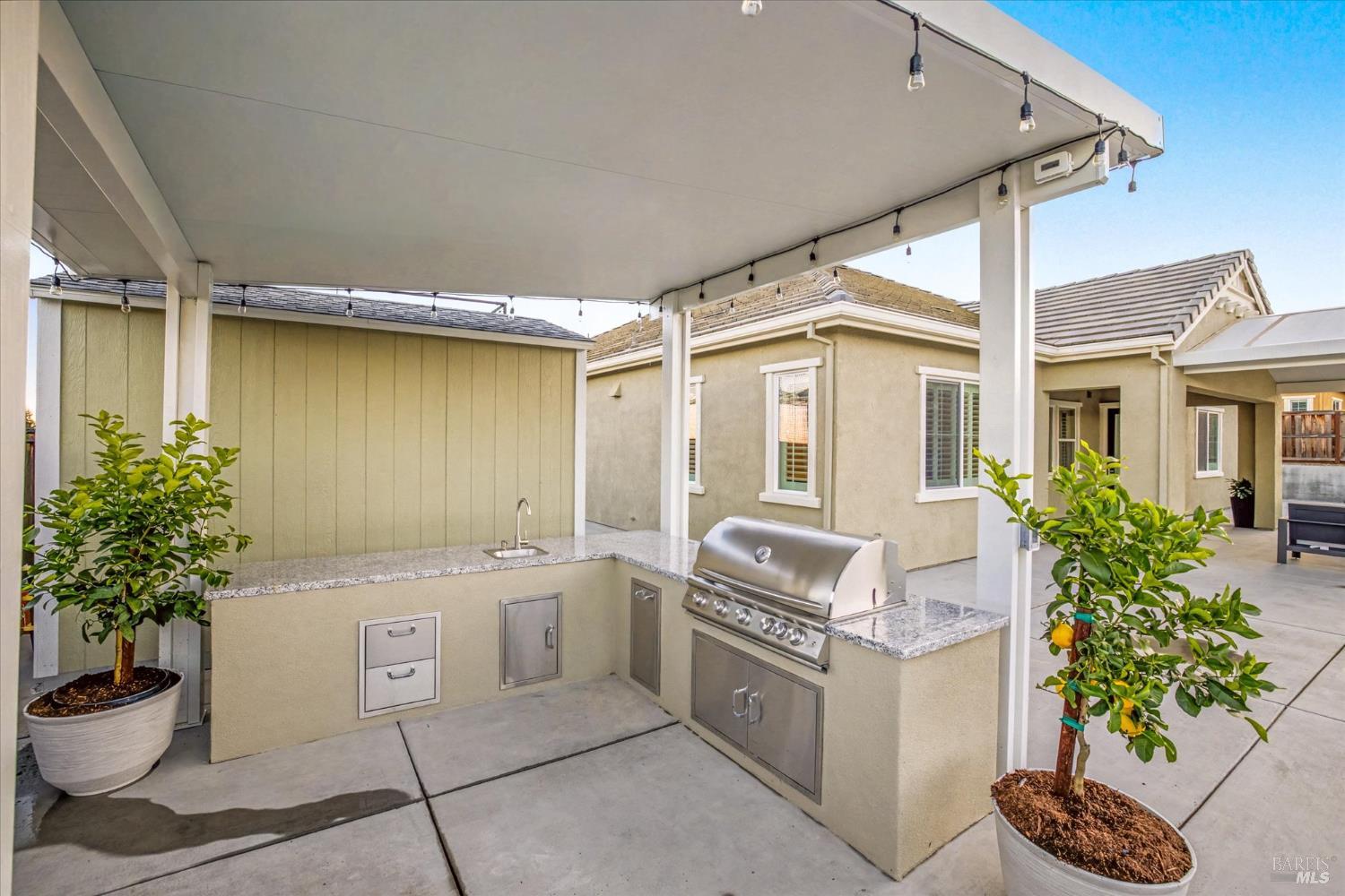 Detail Gallery Image 43 of 67 For 6006 Peacock Ct, Vacaville,  CA 95688 - 3 Beds | 3/1 Baths