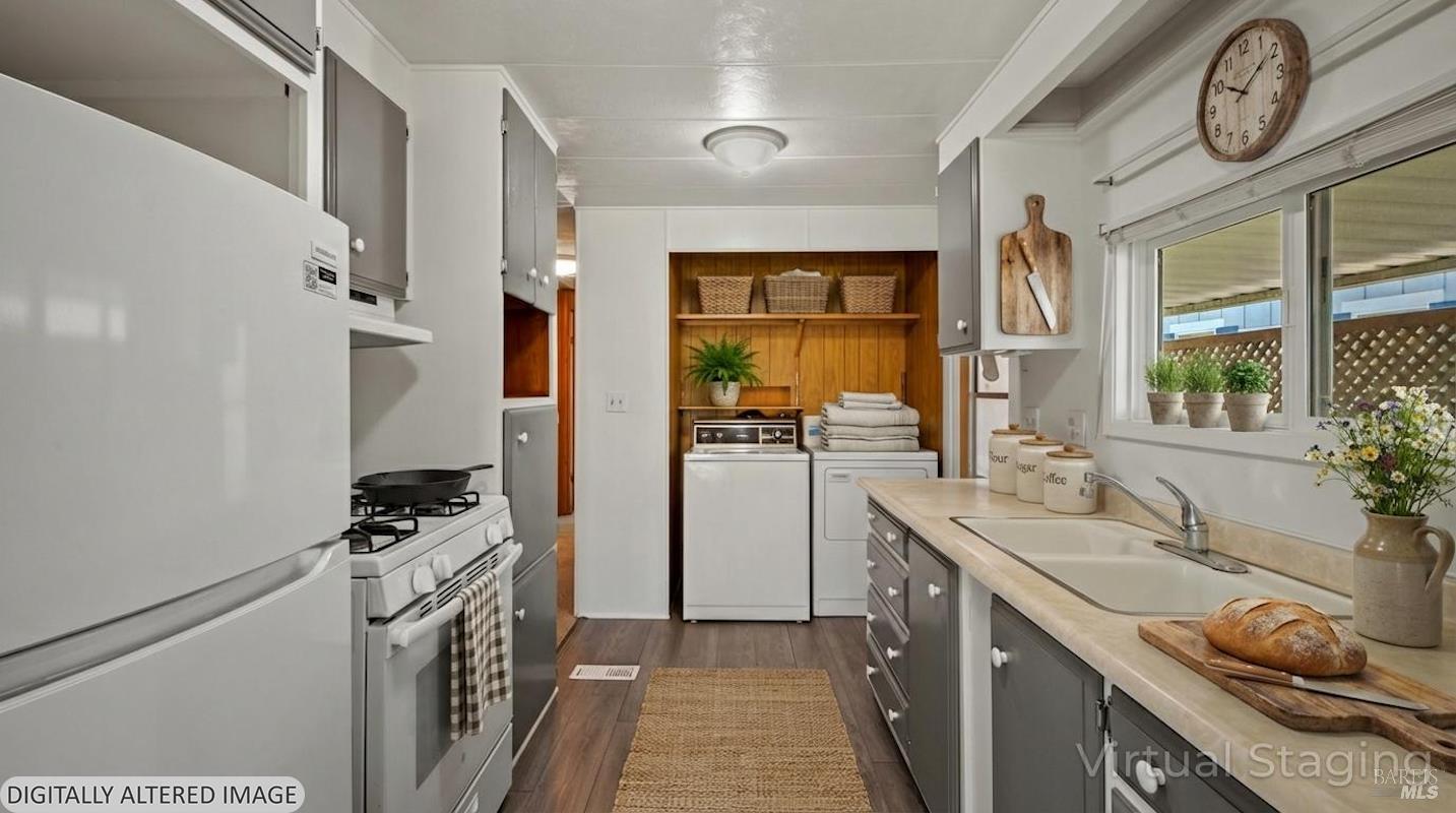 Detail Gallery Image 16 of 43 For 148 Oakwood Dr, Petaluma,  CA 94954 - 2 Beds | 1 Baths